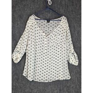 Torrid Womens Size 3 White Black Eye Print Roll Tab Sleeve Button Up Blouse‎